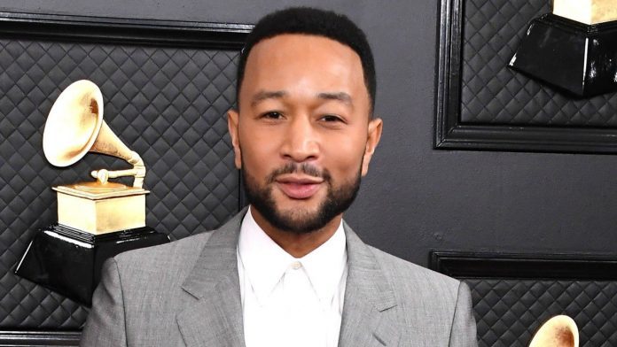 John Legend Talks Opening Up About Chrissy Teigen's Miscarriage And What He's Learned From Being So Candid About It!