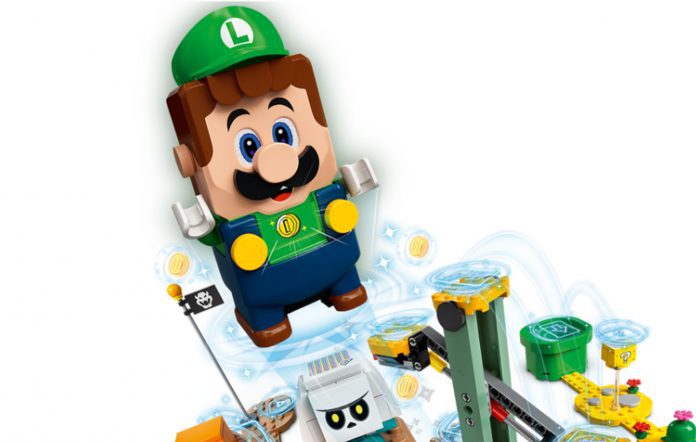 Luigi Joins LEGO SUPER MARIO with His Own Starter Course!!!