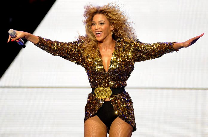 Beyonce fans mark 10th anniversary of Glastonbury performance