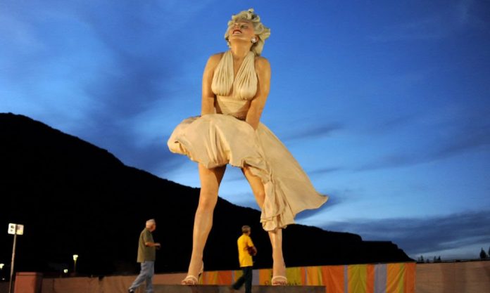 Marilyn Monroe Statue Causes Outrage In Palm Springs for This Racy Reason!!!